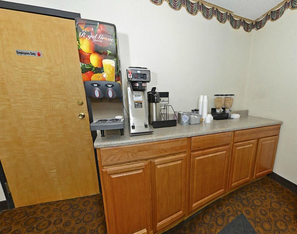America'S Best Value Inn Стейтсвіль Екстер'єр фото